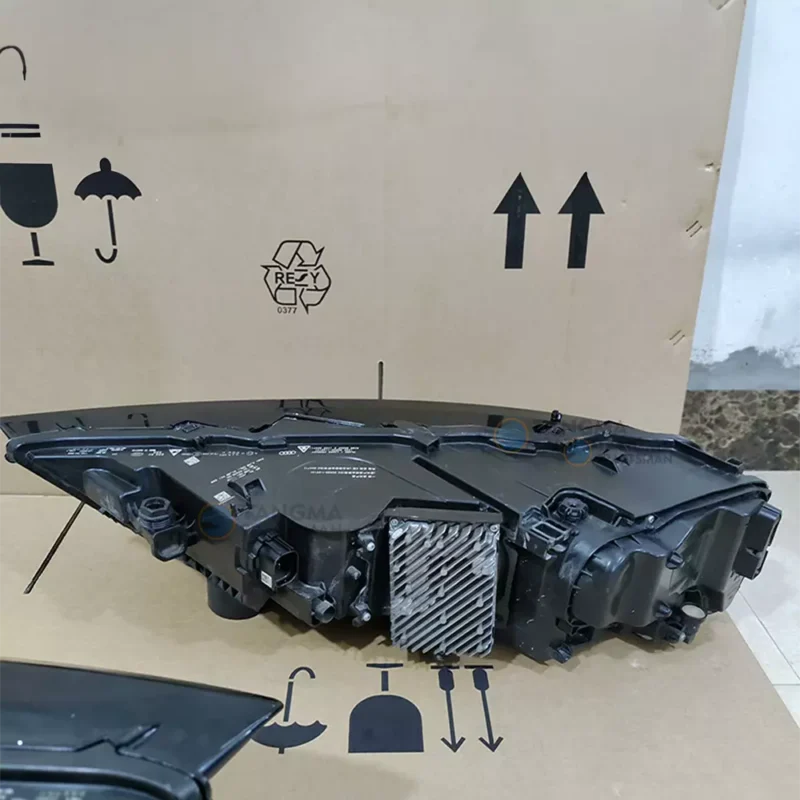 003 Audi Q7 headlights