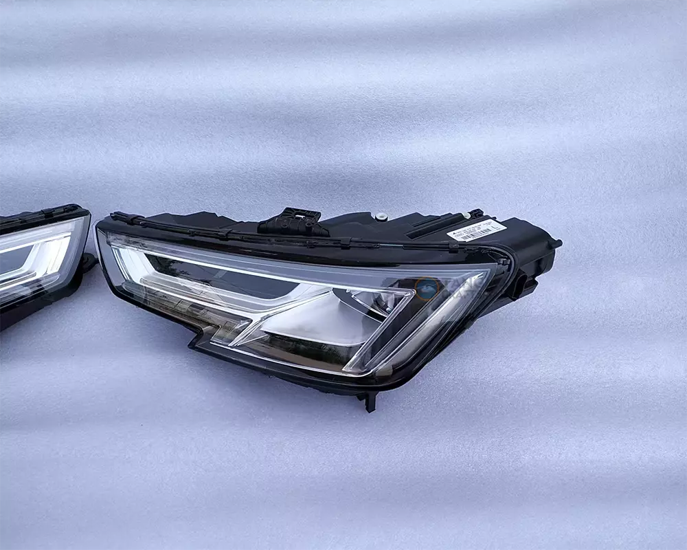 Audi A4 Xenon Headlight Assembly 2016-2019 HD Projection