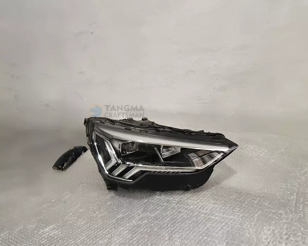 2019-2024 Audi Q3 LED Headlights with Sequential DRL
