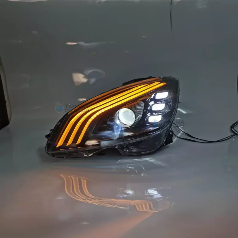 02 Mercedes-Benz R-Class Headlight