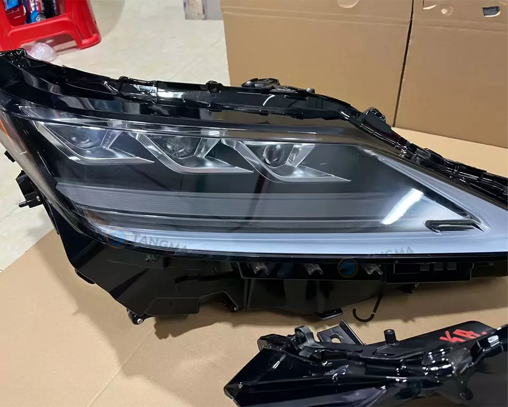 Lexus RX270 LED Headlights Dynamic Turn Signal Kit