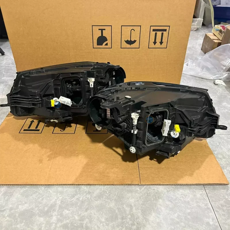 03 Mercedes-Benz GLS Headlight