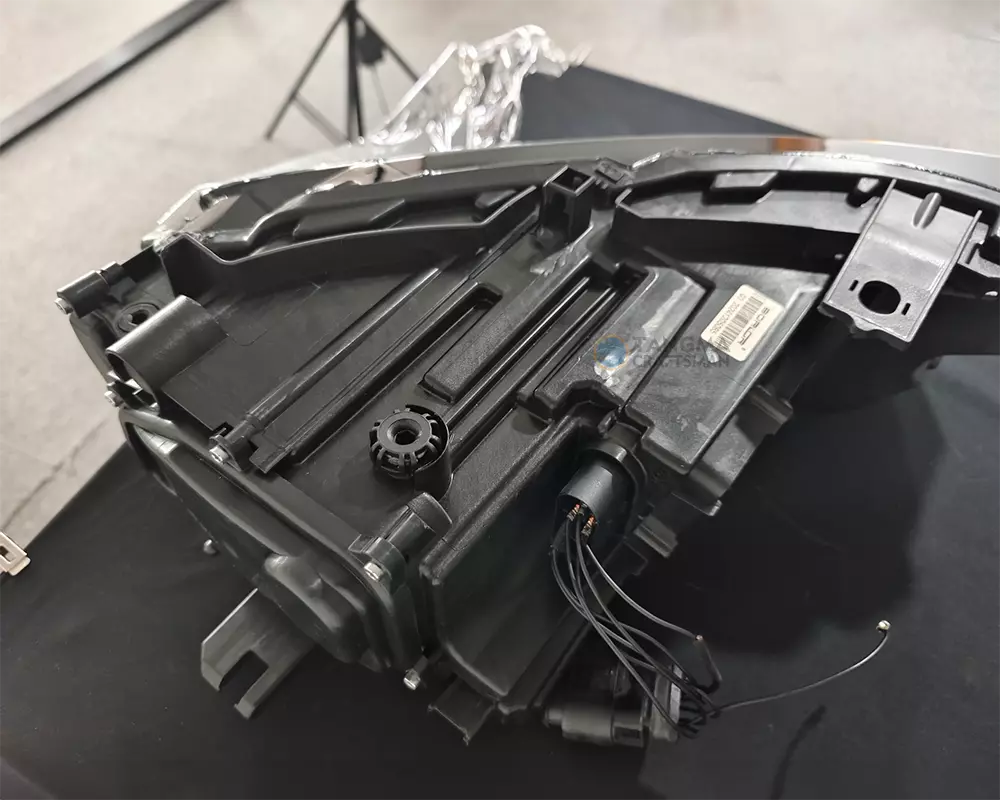 Audi Q3 LED Headlights with Dynamic Turn Signals