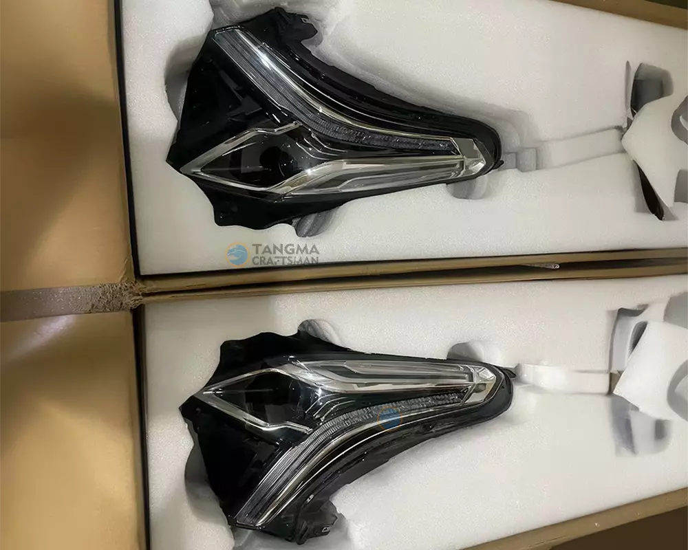 Cadillac XT5 LED Headlights with DRL & Turn Signal