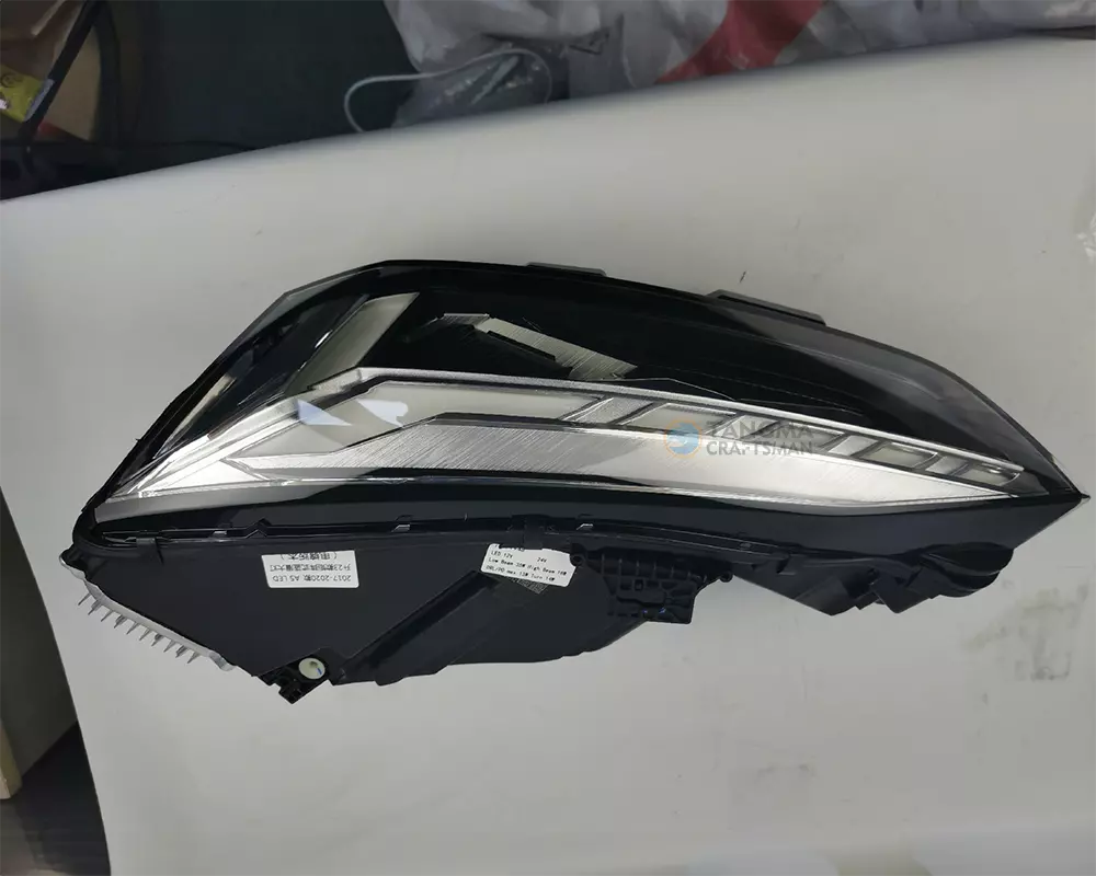 Audi A5 RS5 Headlight Upgrade with Dynamic Signal