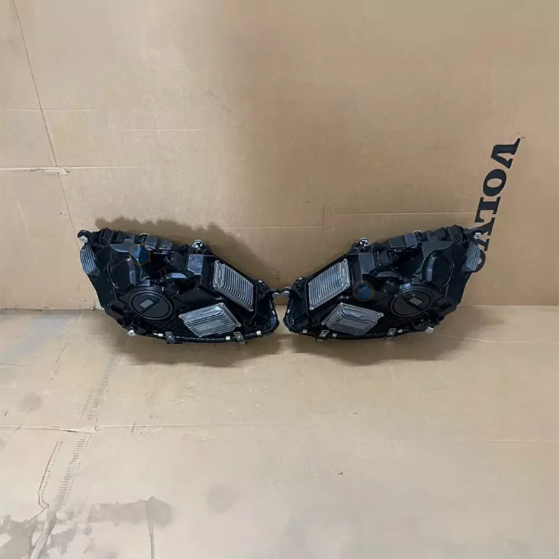 05 Mercedes-Benz S-Class Headlight