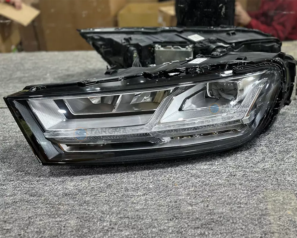 Audi Q7 LED Headlight Assembly 2016-2019 Upgrade