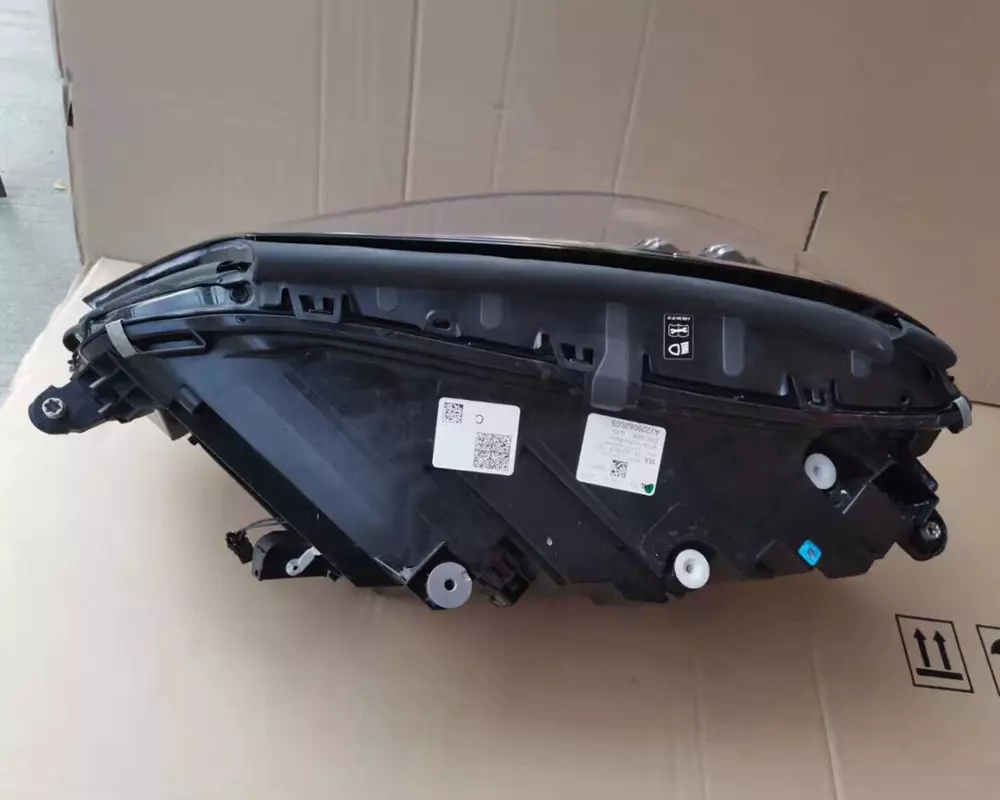 W221 LED Headlights Upgrade with DRL & 3-in-1 Turn Signal