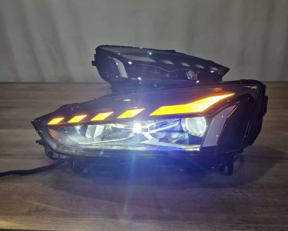 Audi A5 RS5 Headlight Upgrade with Dynamic Signal