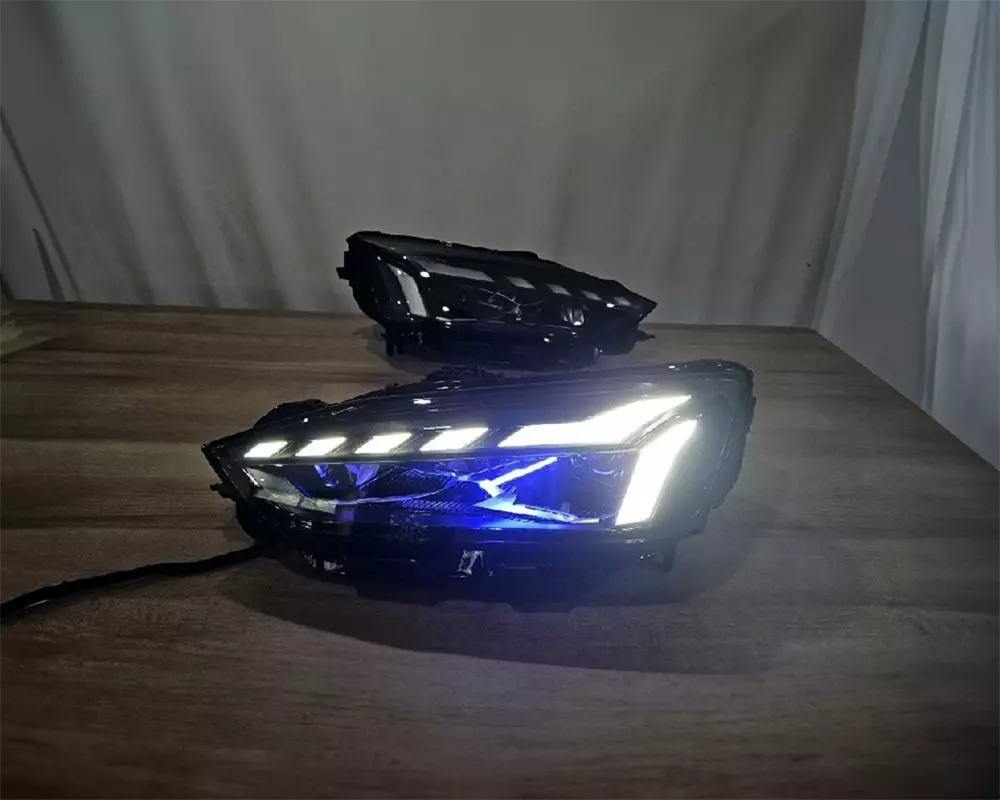 Audi A5 RS5 Headlight Upgrade with Dynamic Signal