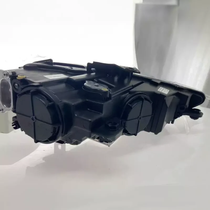 04 Audi A3 headlight