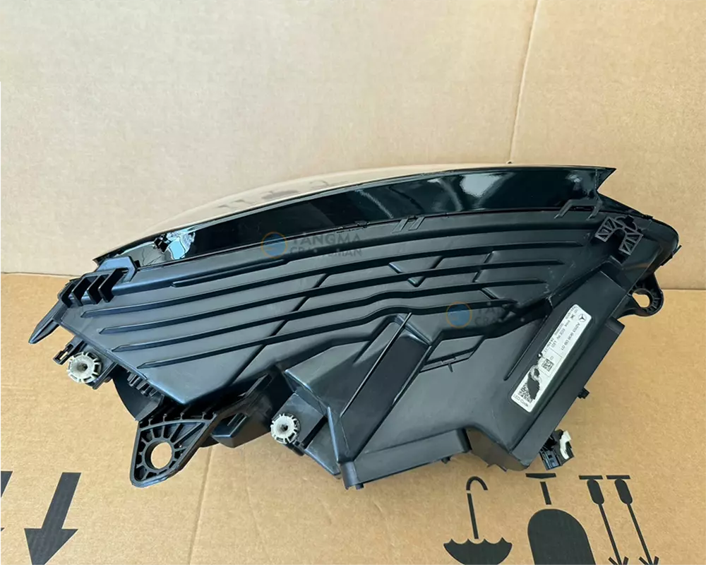 Mercedes-Benz GLC W253 Headlight