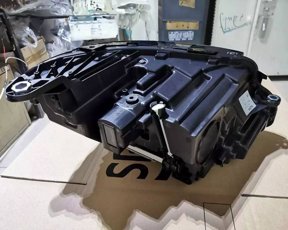 W213 Maybach Headlight Retrofit LED DRL Flow Effect