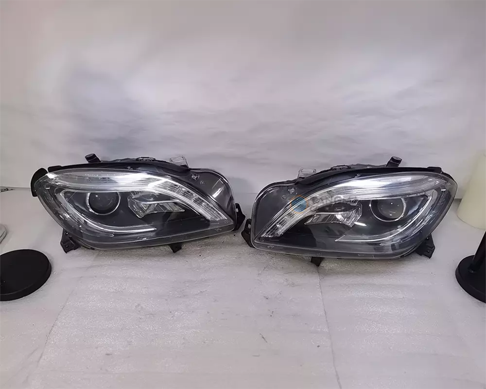 Mercedes GLA156 Xenon Headlamp