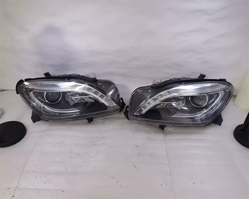 Mercedes GLA156 Xenon Headlamp