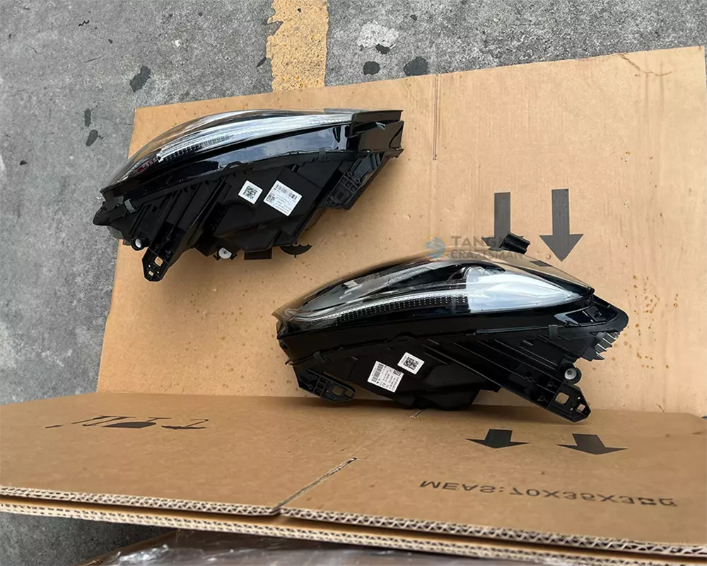 GLA LED Headlight Upgrade 2015-2019 Smoked Kit
