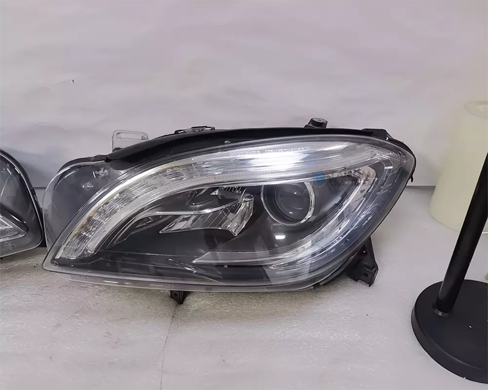 Mercedes GLA156 Xenon Headlamp