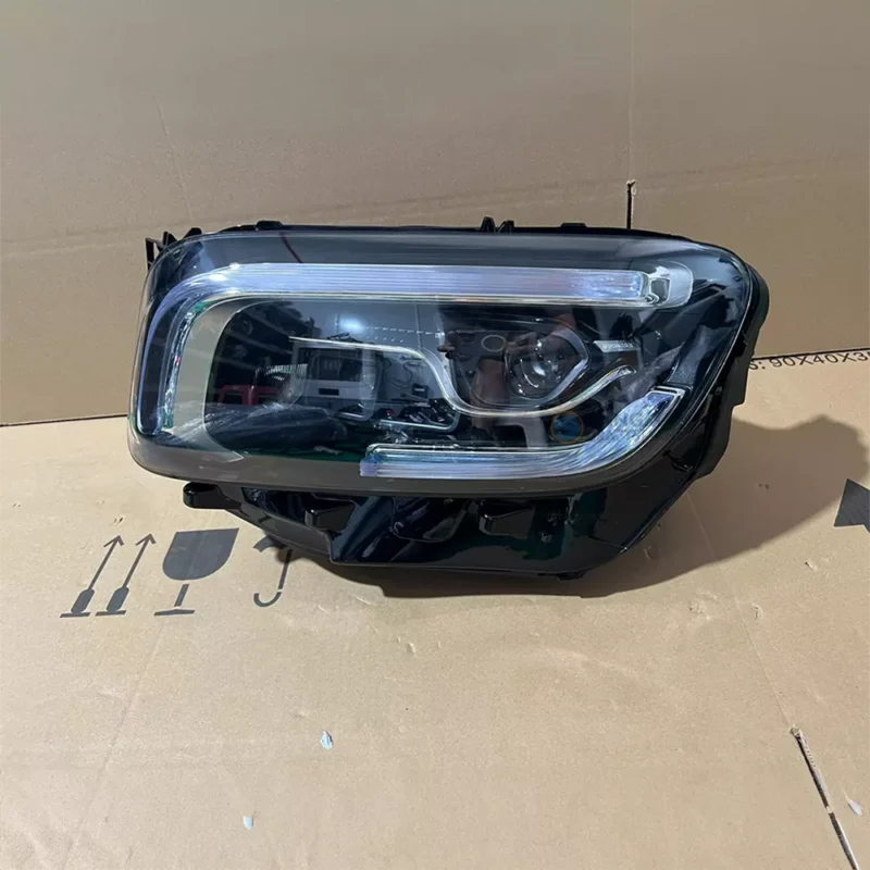 05 Mercedes-Benz GLB Headlight