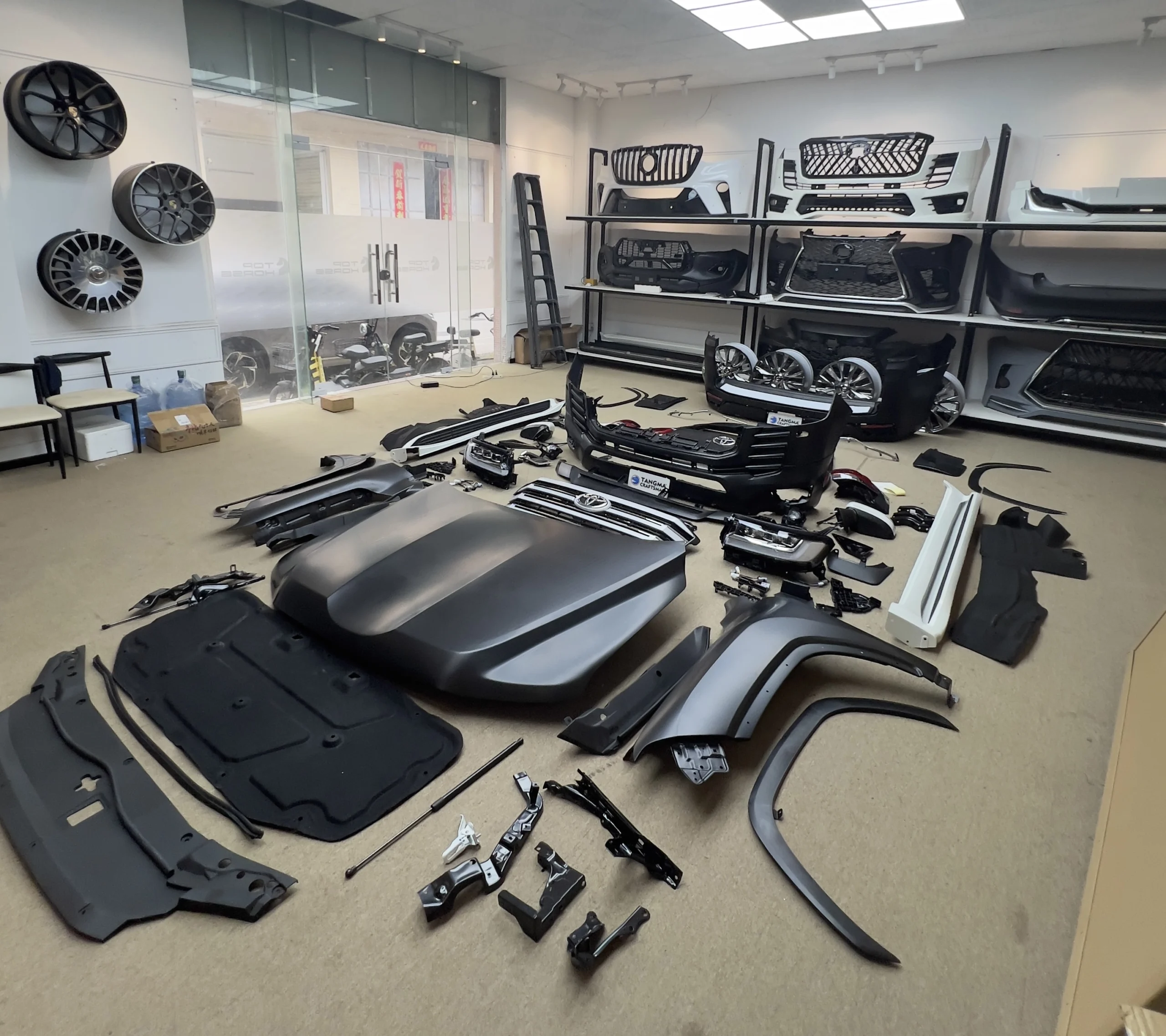 LC200 to LC300 Conversion Kit OEM 3D Body Upgrade for Toyota Land Cruiser – Includes Front/Rear Bumpers, Hood, and Side Skirts for Aggressive Off-Road Look