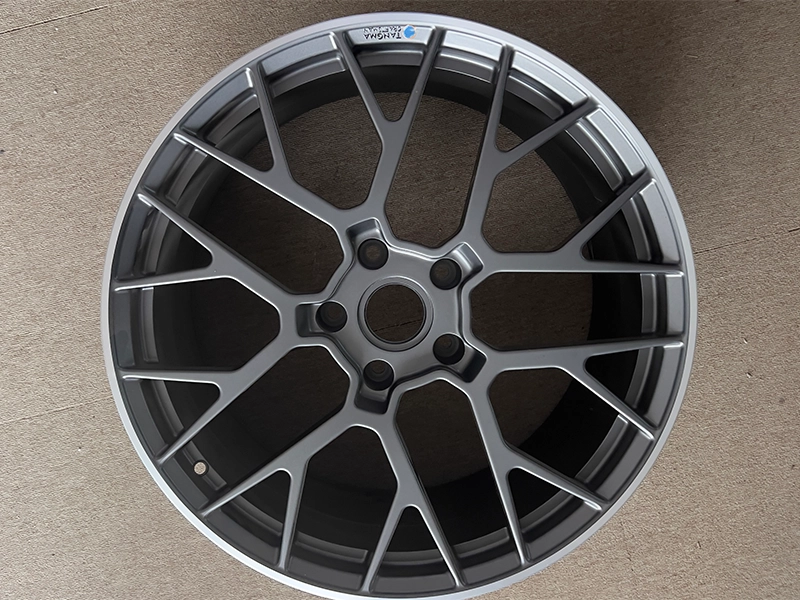 20 Inch Black and Red Concave Wheels