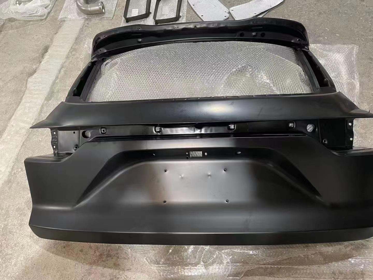 Porsche Cayenne modified 958 to 2024 body kit with 3D Laser-Engineered OEM fitment, Polymer Hybrid flares, and Turbine AirFlow™ design. Direct bolt-on.