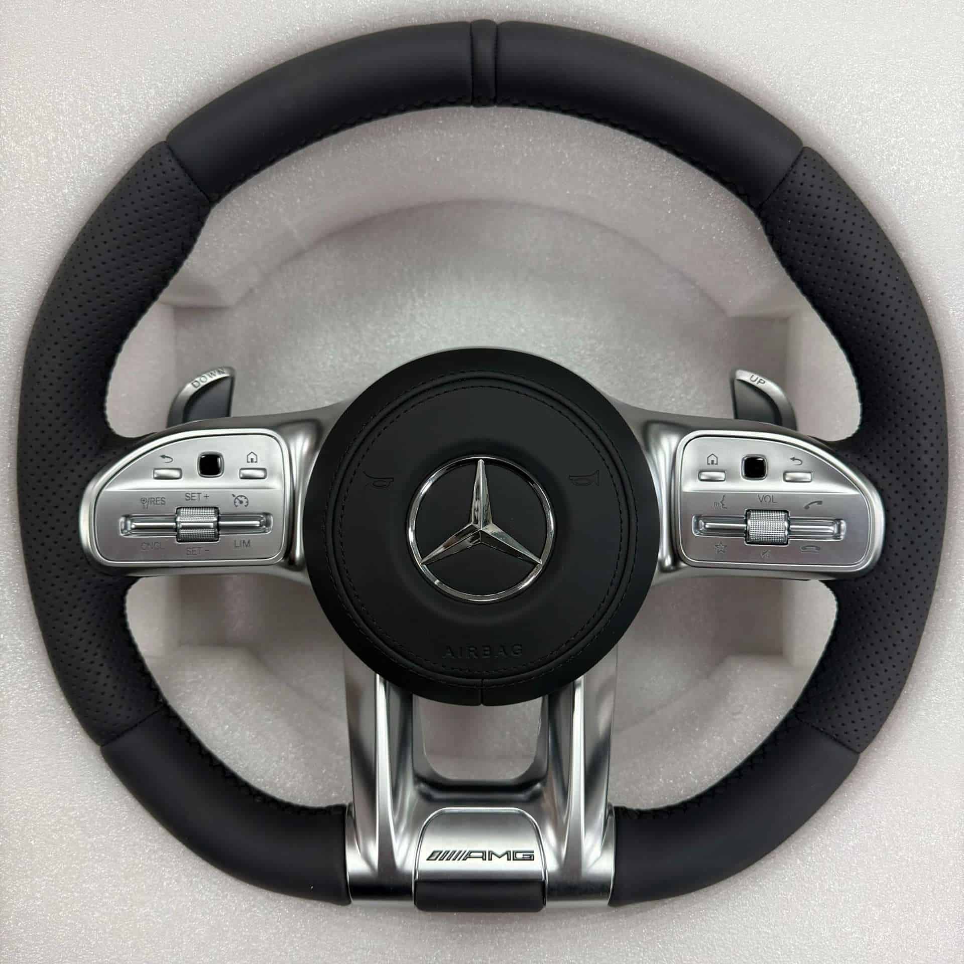 Mercedes-Benz 809 Carbon Fiber Steering Wheel Trim