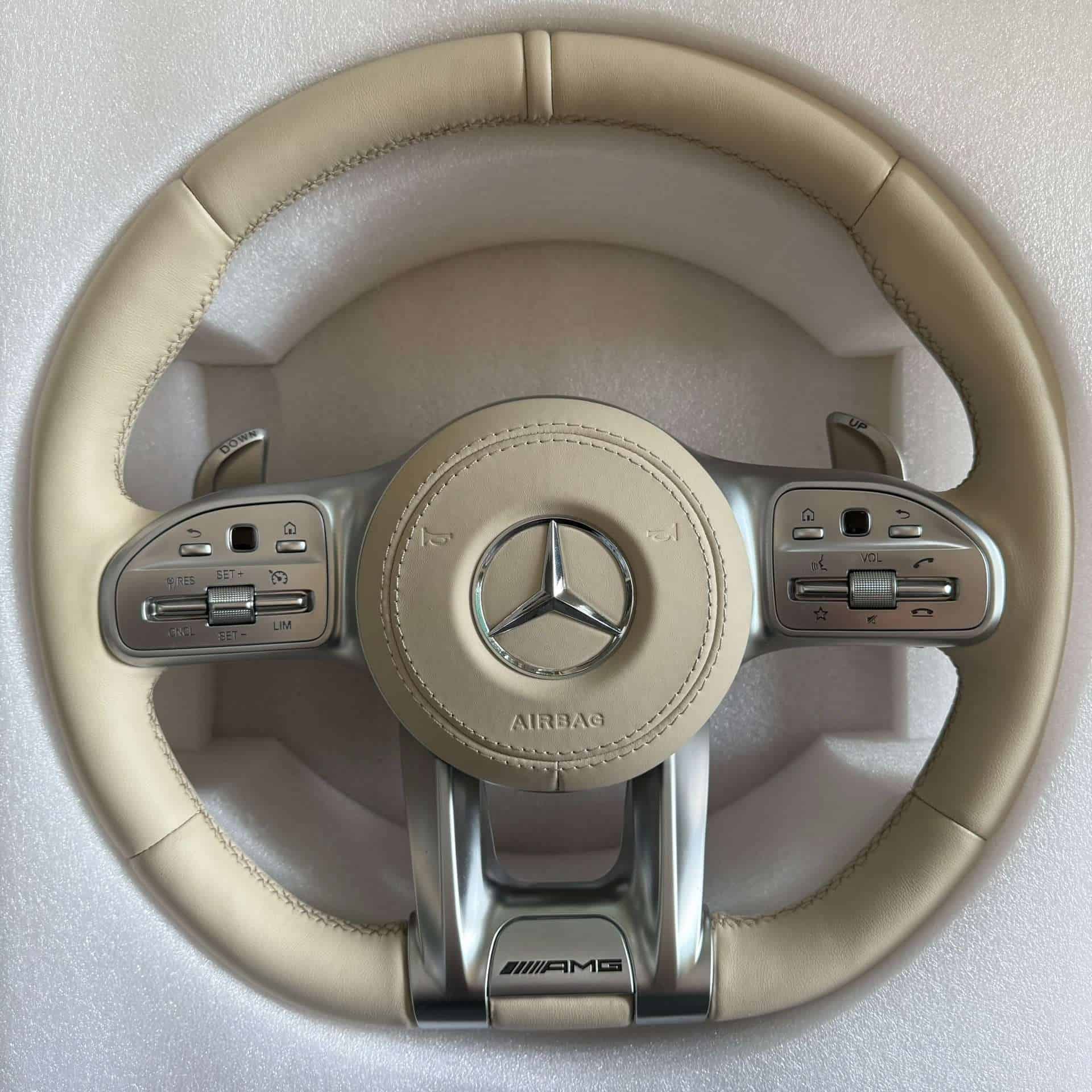 Mercedes-Benz 809 Carbon Fiber Steering Wheel Trim