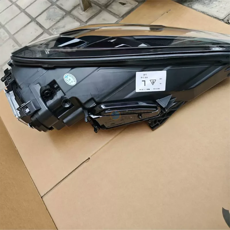 03 Porsche Panamera Headlight