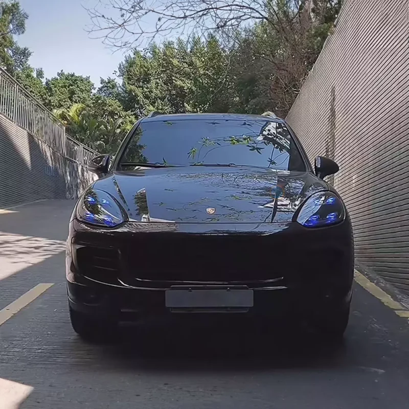 04 Porsche Cayenne Headlights