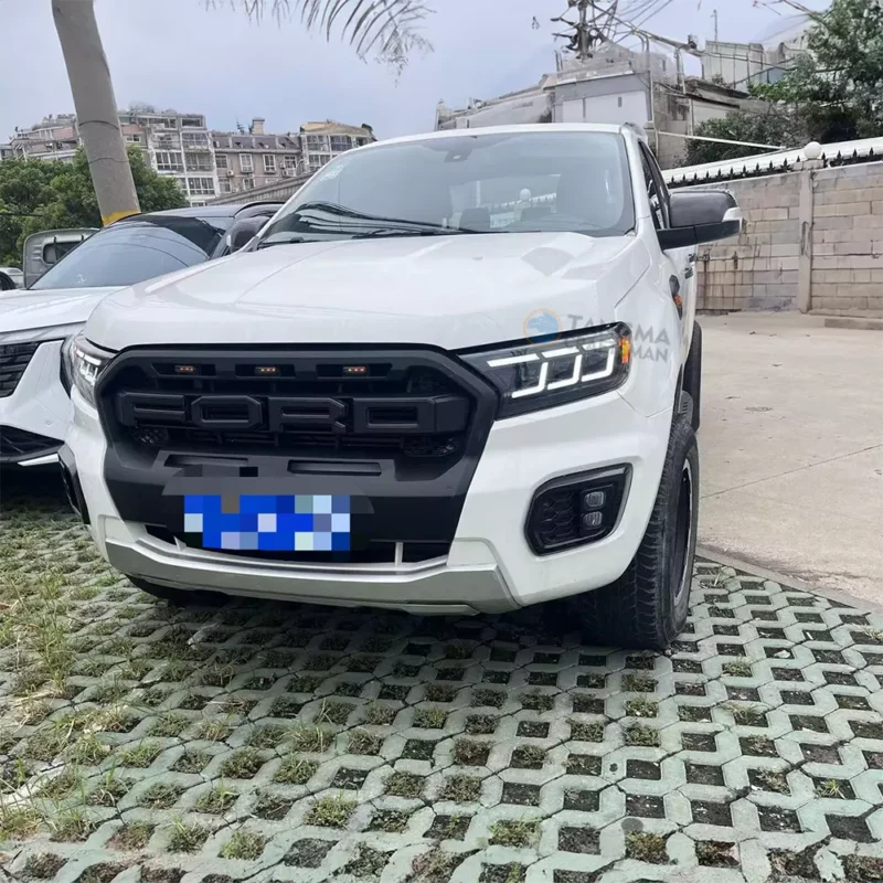 04 Ford Everest Headlights