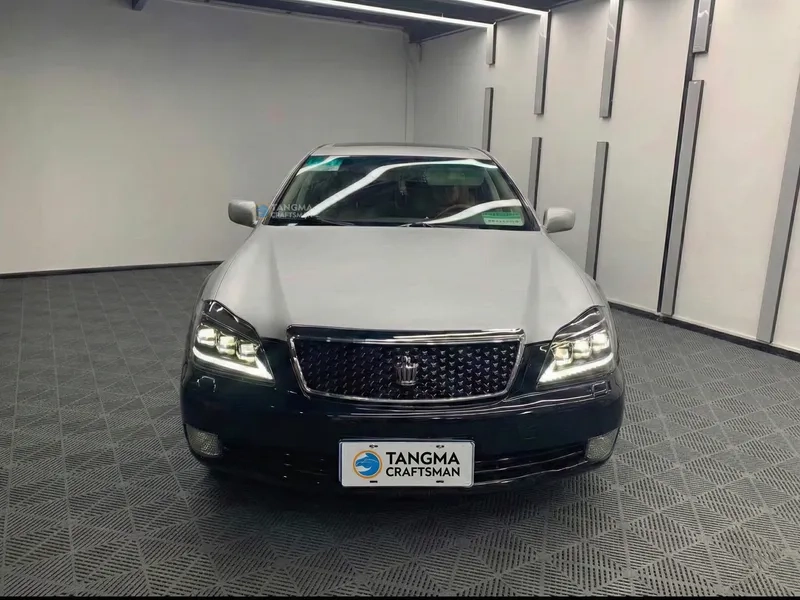 Toyota Crown LED Headlights Lexus Style