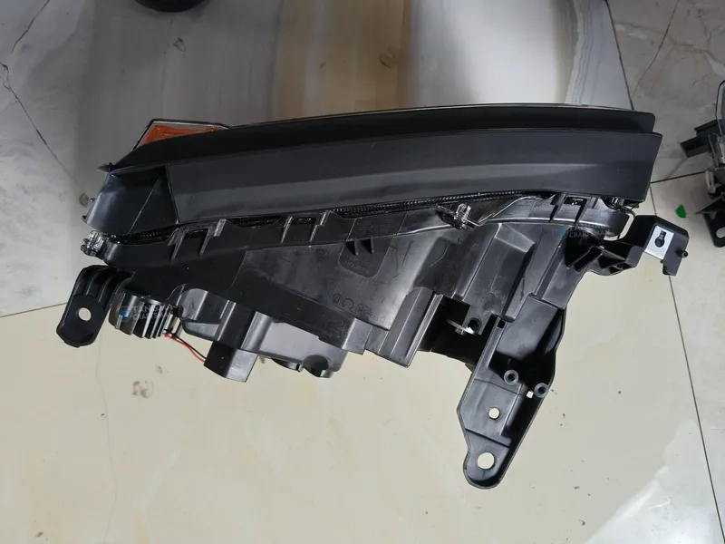 Toyota LC250 Headlights Upgrade Kit 2024