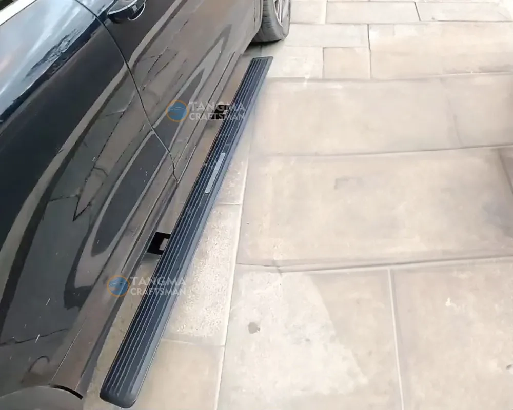 Cayenne Electric Running Boards