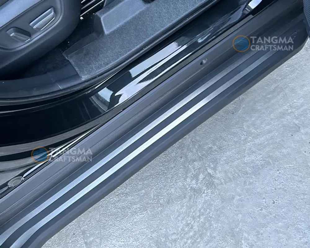 Toyota Highlander Electric Side Steps