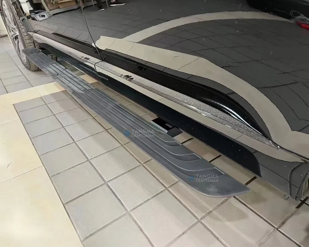 2023 Range Rover Electric Running Boards