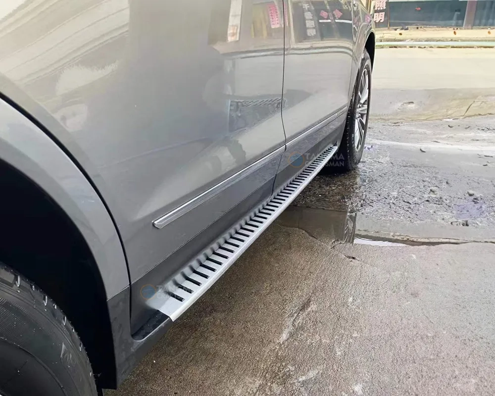 Cadillac XT Series Electric Side Steps