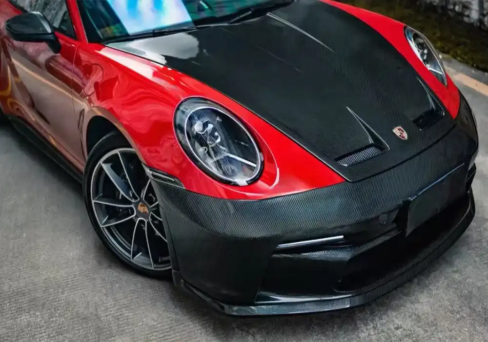 Porsche 911 Carbon Fiber Modified