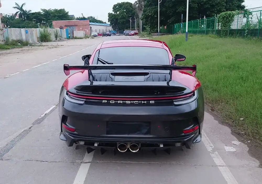 Porsche 911 Carbon Fiber Modified