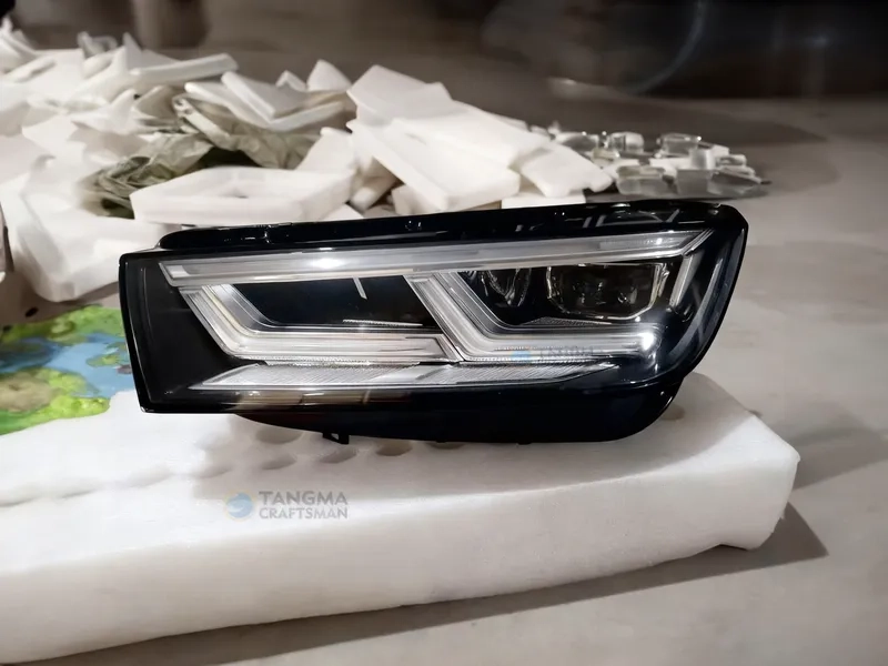 18+ Audi Q5 LED Headlights Dynamic Turn Signal