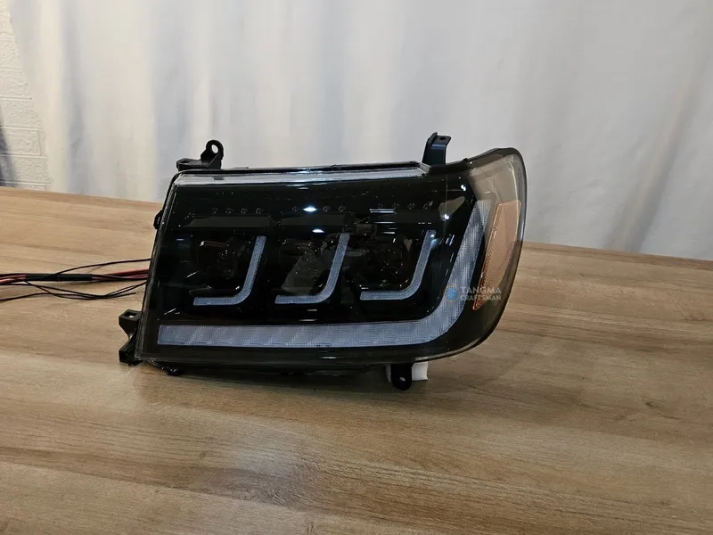 02+ Land Cruiser Headlight LED DRL Sequential Signal