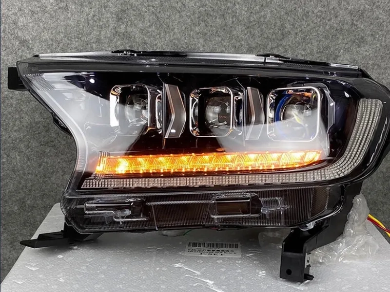 16+ Ford Everest LED Headlights Sequential DRL
