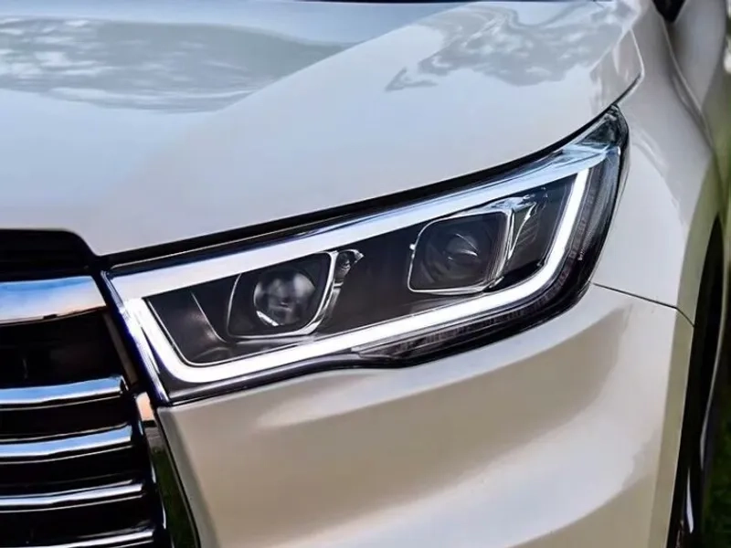 2015+ Toyota Highlander Headlights LED DRL Sequential