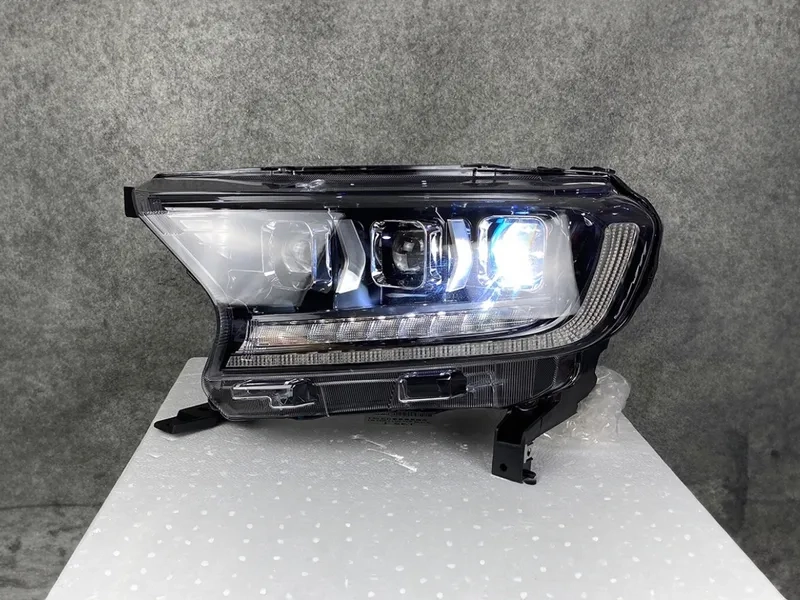 16+ Ford Everest LED Headlights Sequential DRL