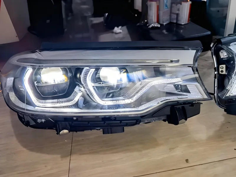09+ BMW 7 Series LED Headlights F02 Upgrade DRL