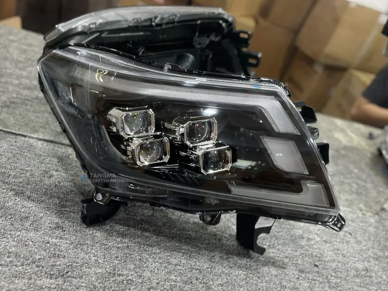 2014+ Navara NP300 Headlights LED Sequential