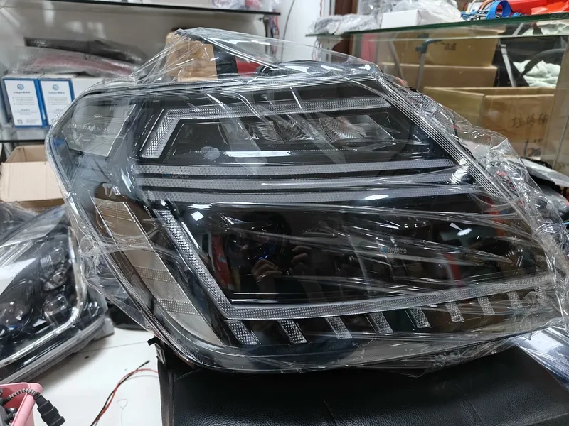 2012+ Nissan Patrol Y62 Headlights LED Sequential