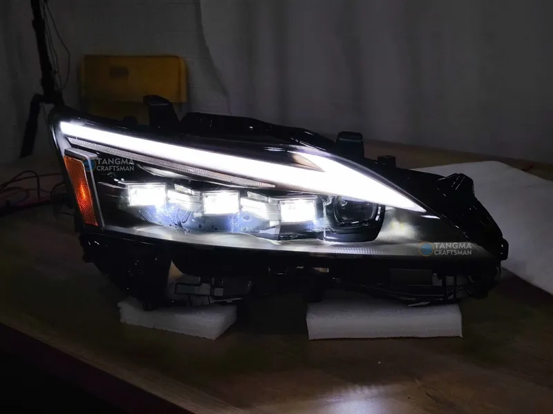 2011+ Lexus CT200 Headlight Assembly LED Matrix