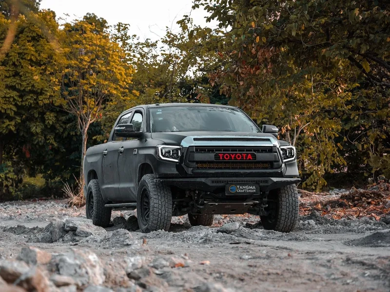 2014+ Toyota Tundra Headlight Assembly LED DRL Lens