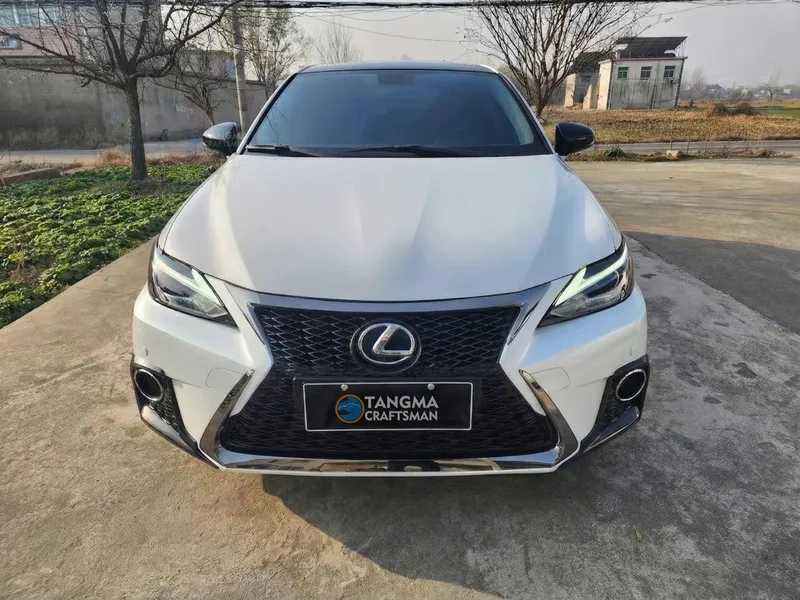 2011+ Lexus CT200 Headlight Assembly LED Projector