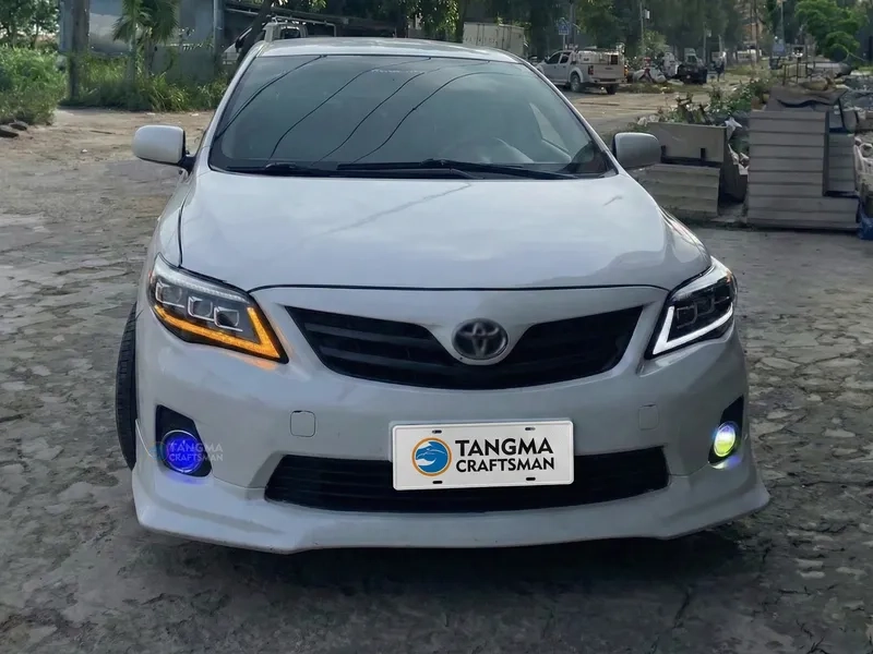 2011+ Toyota Corolla Headlight Assembly 3-Eye LED